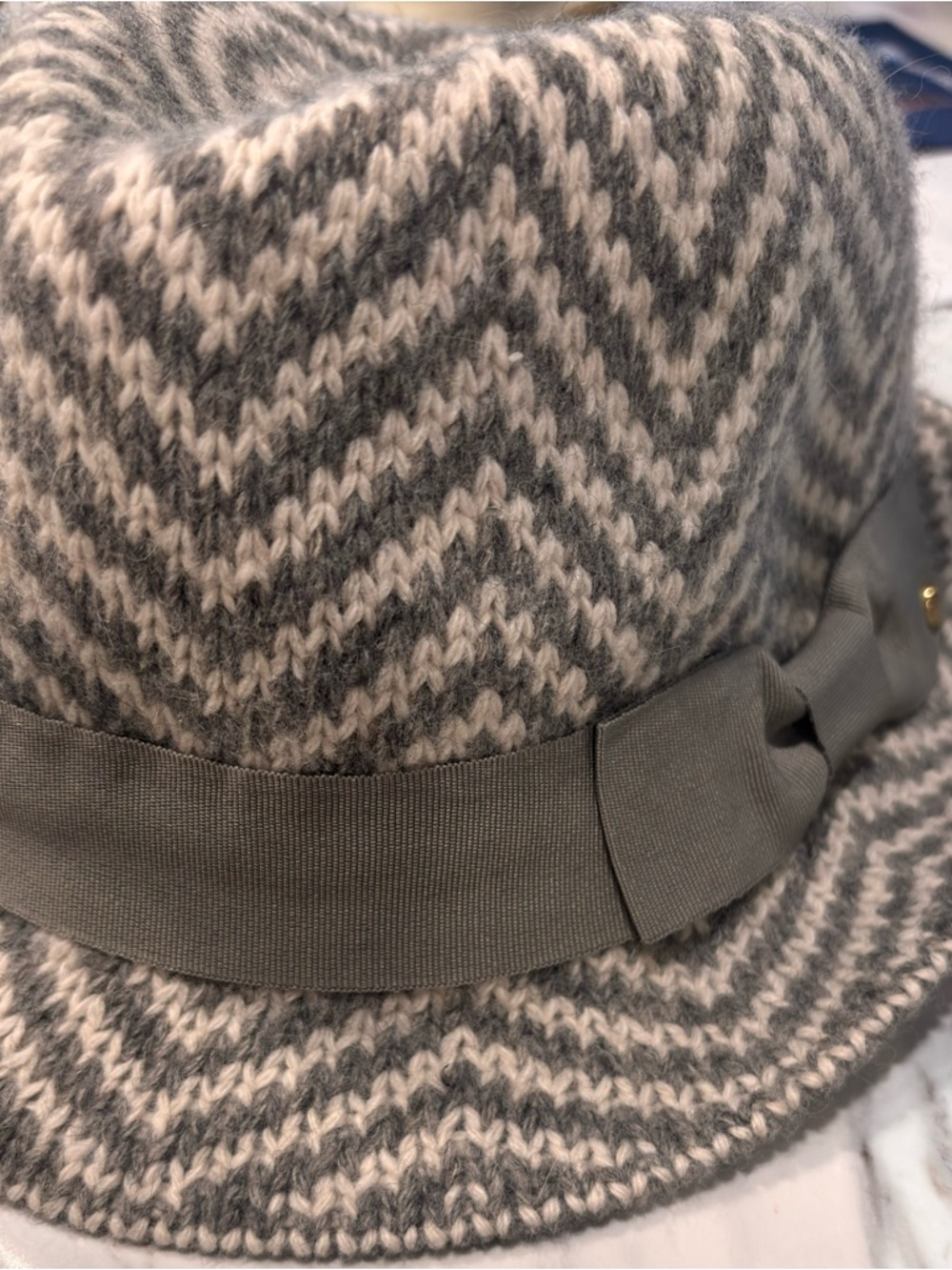 BCBG Generation Angora Blend Fedora Hat Gray White Chevron Ribbon Band